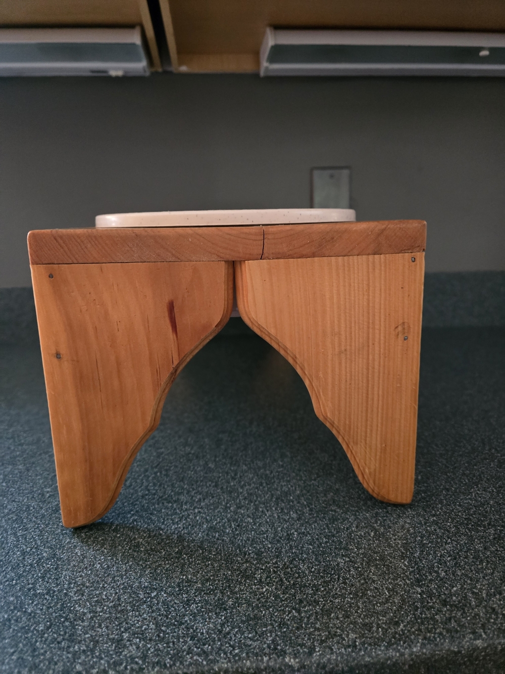 Hand-made elevated dog dish
